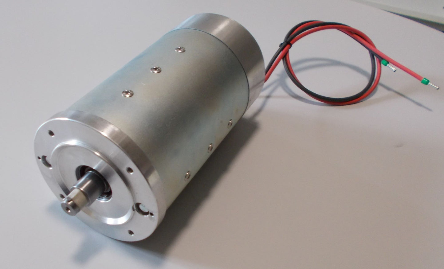 Quiet and Vibration-Free 650W Electric Motor (3000rpm)