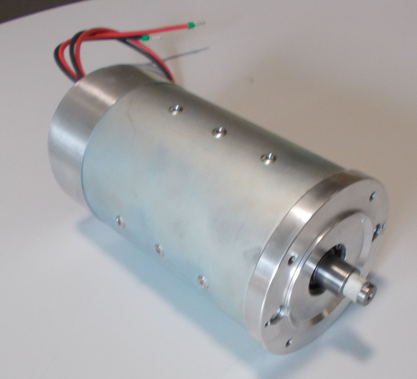 Quiet and Vibration-Free 650W Electric Motor (3000rpm)