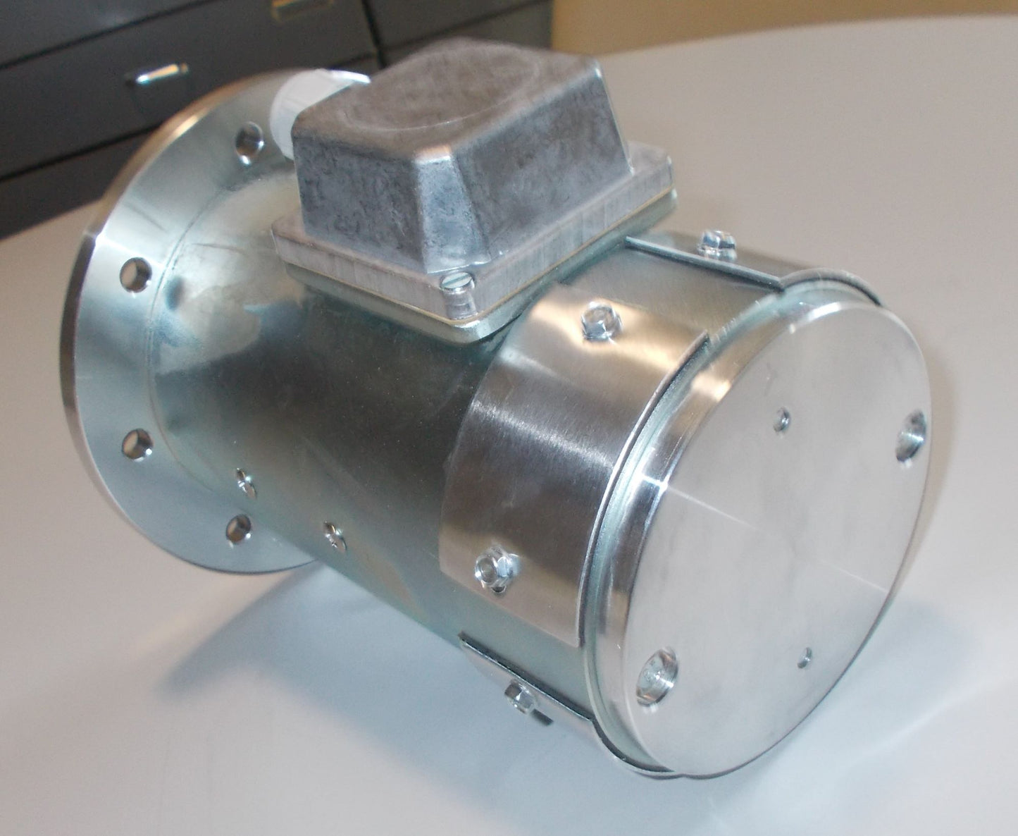 Quiet and Vibration-Free 370W Electric Motor (3000rpm)