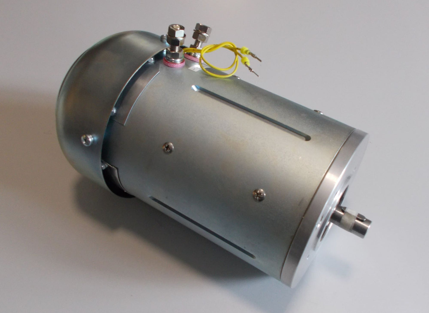 Quiet and Vibration-Free 1000W Electric Motor (2400rpm)