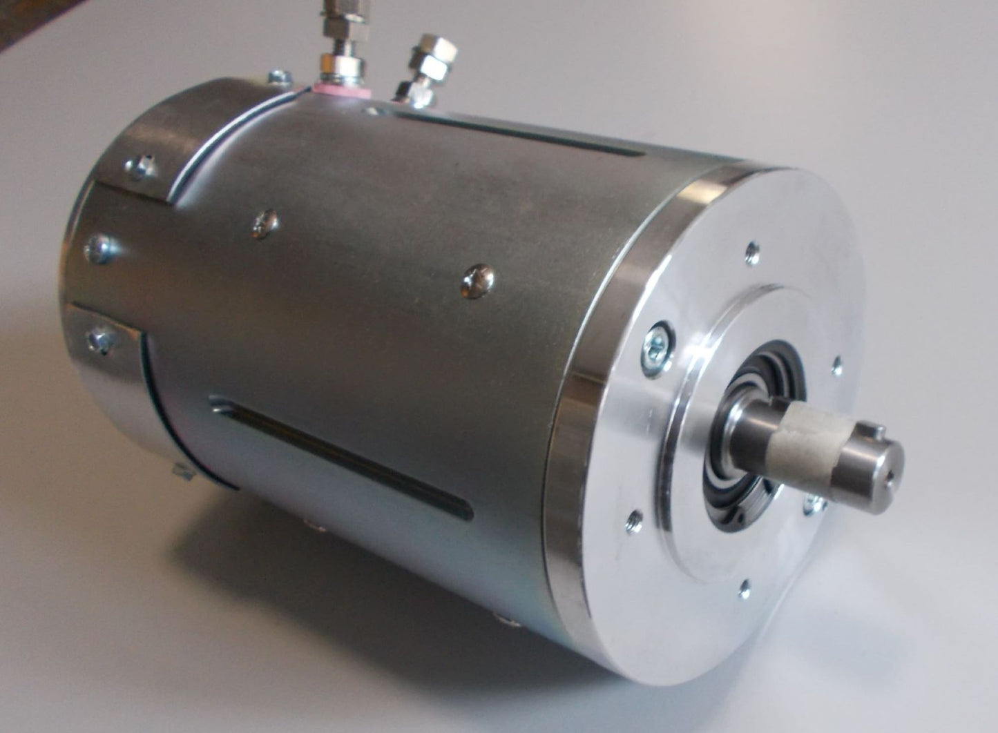 Quiet and Vibration-Free 1500W Electric Motor (1500rpm)
