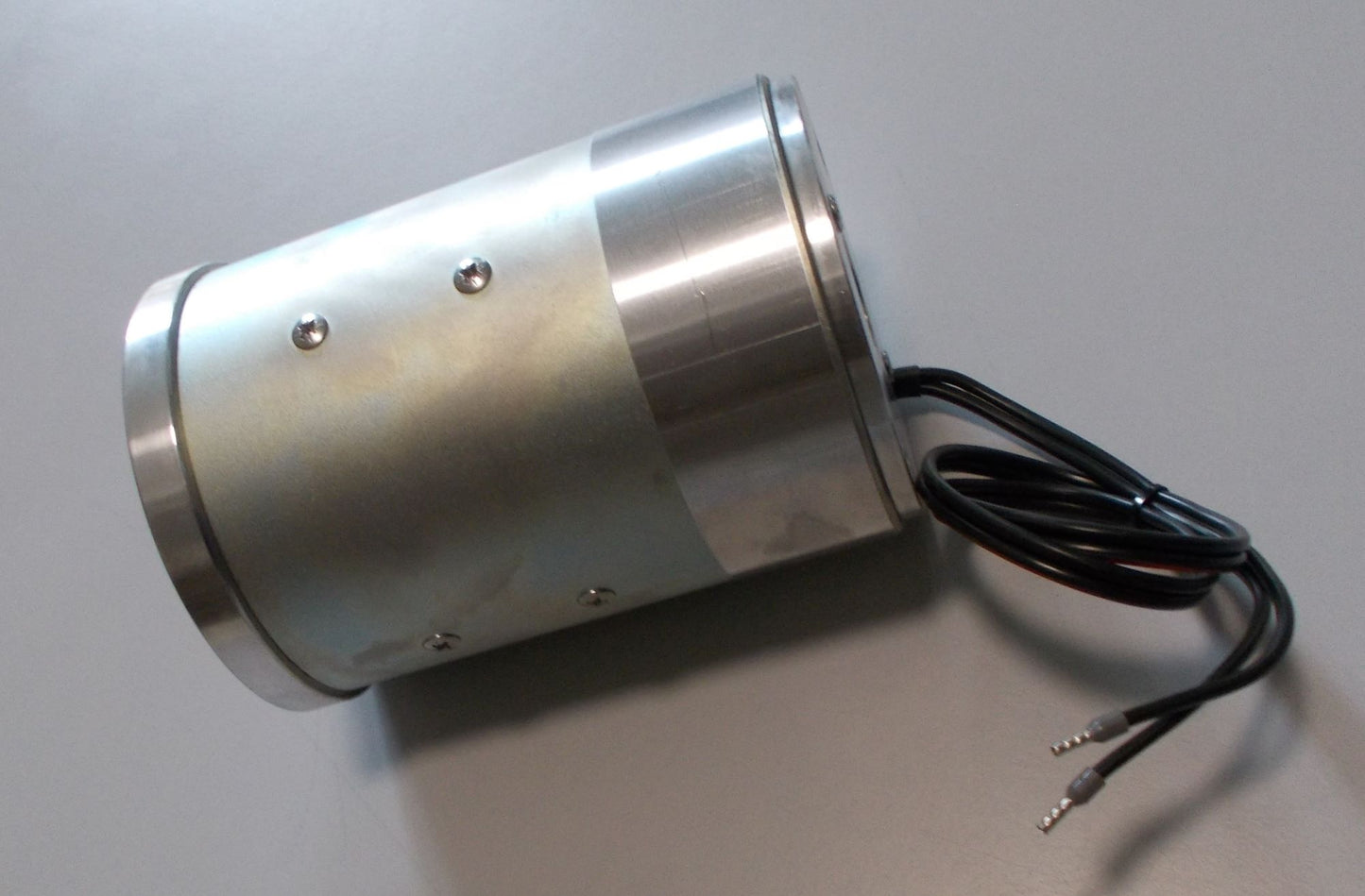 Quiet and Vibration-Free 160W Electric Motor (2000rpm)