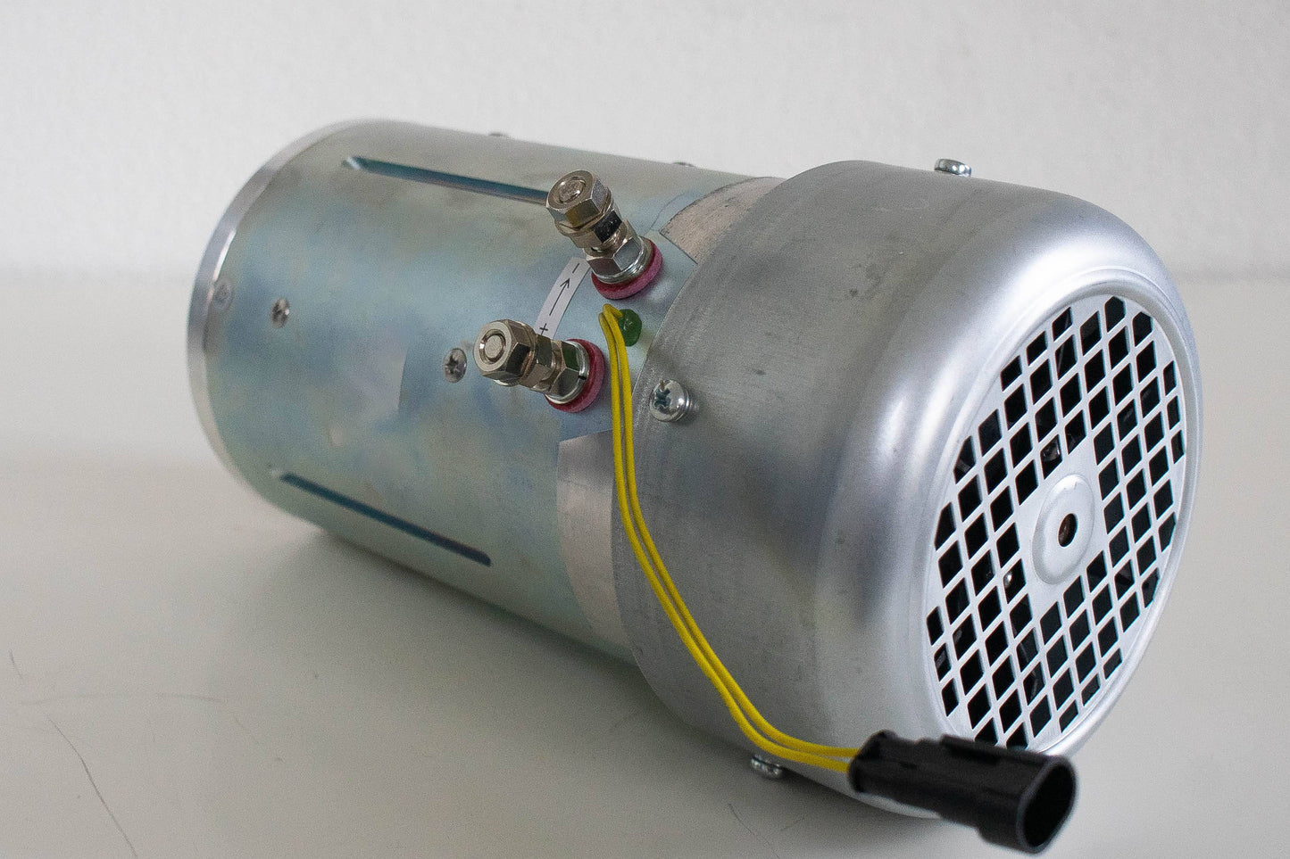 Quiet and Vibration-Free 1100W Electric Motor (1800rpm)